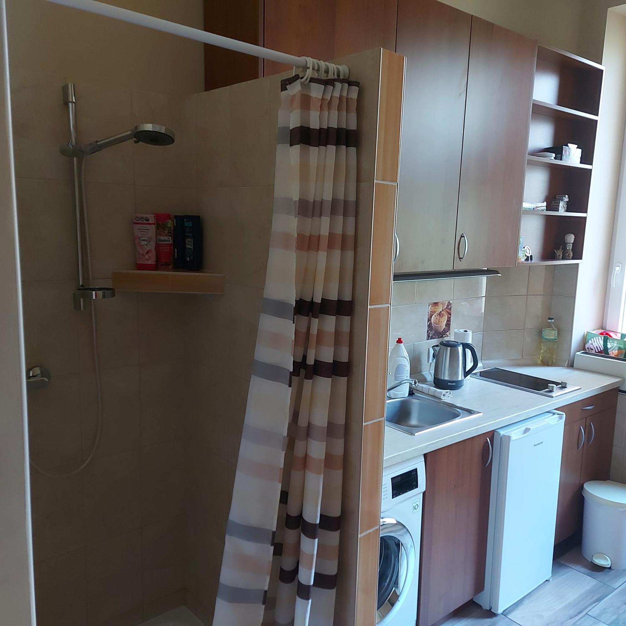 Cute Apartment Close To The Center Будапеща Екстериор снимка
